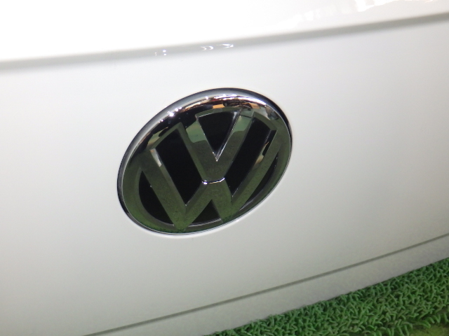 フォルクスワーゲン ポロ ABA-AWCHZ バックドア LC9A 白系 リアゲート 【管理番号 1072 RF7-601】中古【大型商品】25_画像5