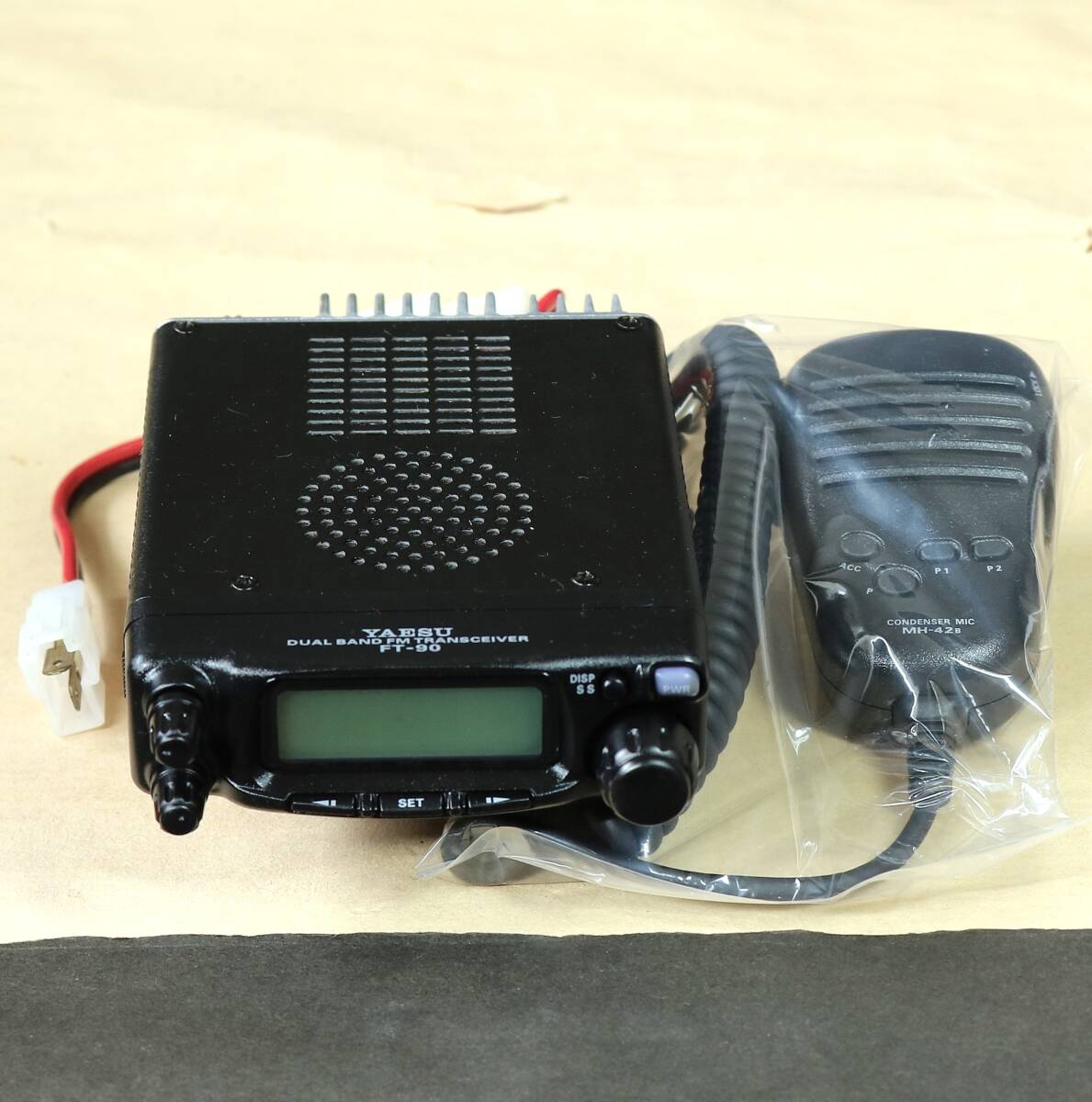 ※超コンパクト YAESU ヤエス FT-90 145/430MHz ２バンドモービル 20W機 ( FT-4800 FT-4900 TM-732 TM-733 IC-2350 )_画像5