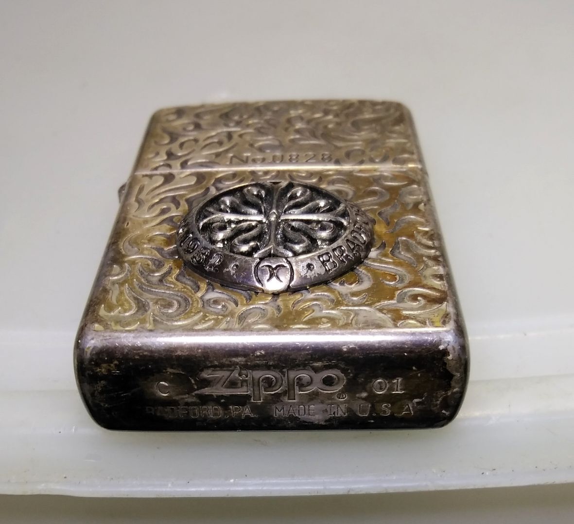 ZIPPO ジッポーライター メダル 2001年 BRADFORD ブラッドフォード Since 1932_画像1