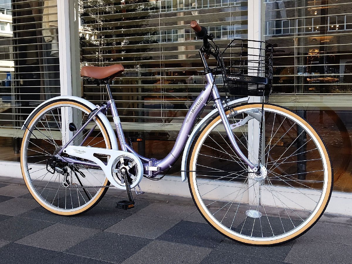 送料無(wú)料 折り畳み自転車(chē) 26インチ シマノ制6段変速ギア バスケット 自動(dòng)點(diǎn)燈LEDオートライト リング錠 PL保険加入 ラベンダーパール 新品