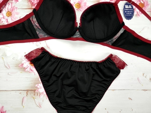 Za7508◆新品 ブラショーツセット 【A75/M】下着 ランジェリー 脇高 谷間メイク 美胸 クラシカルフラワー 黒×ワイン_画像3
