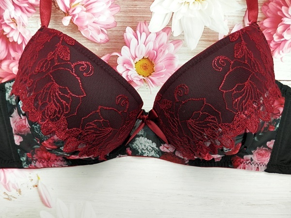 Za7508◆新品 ブラショーツセット 【A75/M】下着 ランジェリー 脇高 谷間メイク 美胸 クラシカルフラワー 黒×ワイン_画像5