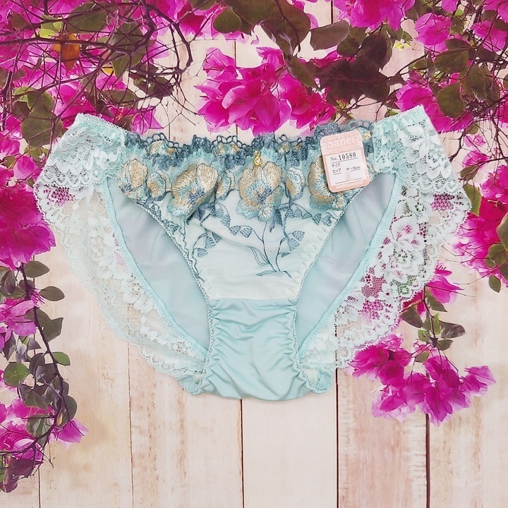 Zd8520◆新品 ブラショーツセット【D85/LL】下着 ランジェリー 脇高 谷間メイク 美胸 フローラル刺繍 緑系_画像4