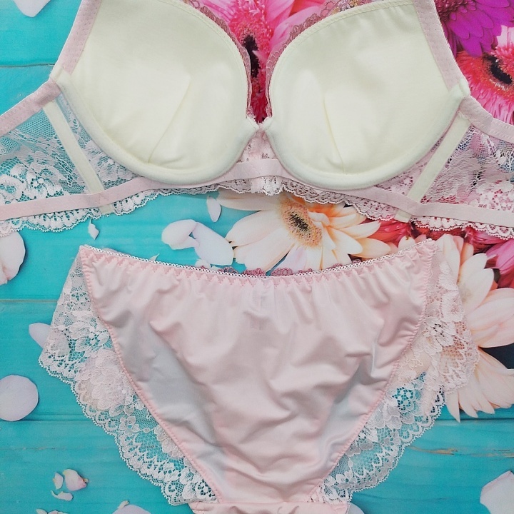 Zf8001◆新品 ブラショーツセット【F80/L】下着 ランジェリー 脇高 谷間メイク 美胸 フローラル刺繍 ピンク_画像3
