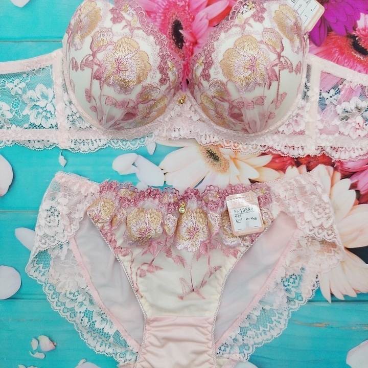 Zf8001◆新品 ブラショーツセット【F80/L】下着 ランジェリー 脇高 谷間メイク 美胸 フローラル刺繍 ピンク_画像2