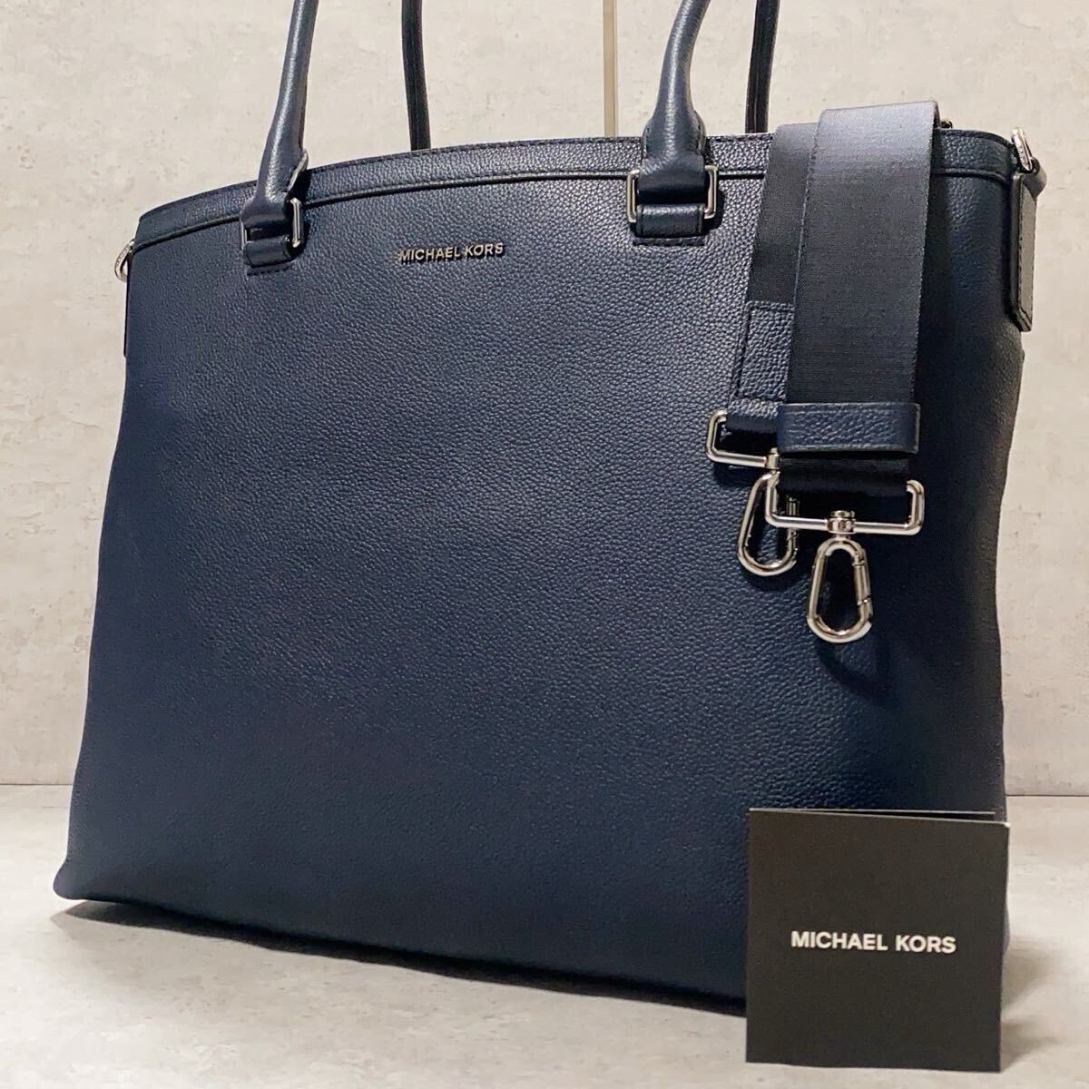 未使用品●大容量●マイケルコース MICHAEL KORSメンズ トートバッグ 肩掛け 2way ビジネスバッグ A4収納 書類鞄 PC ショルダー 斜め掛け_画像1