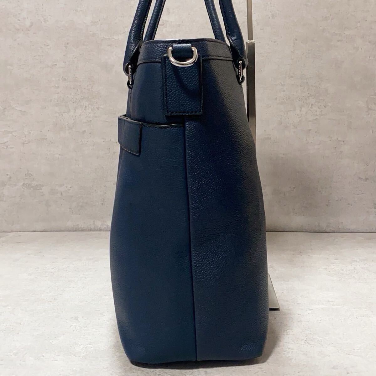 未使用品●大容量●マイケルコース MICHAEL KORSメンズ トートバッグ 肩掛け 2way ビジネスバッグ A4収納 書類鞄 PC ショルダー 斜め掛け_画像5