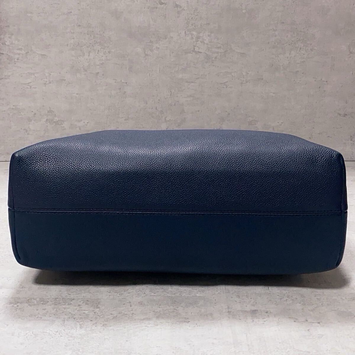 未使用品●大容量●マイケルコース MICHAEL KORSメンズ トートバッグ 肩掛け 2way ビジネスバッグ A4収納 書類鞄 PC ショルダー 斜め掛け_画像6