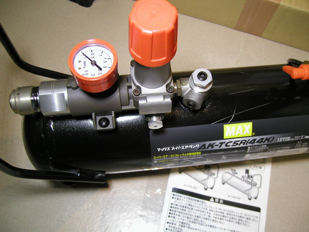 未使用 AK-TC5R(44K) 希少な常圧高圧併用チャック MAX マックス AK94990 スーパーエアタンク 補助タンク 4Mpa 44気圧 AK-TH5Rお探しの方も_画像4