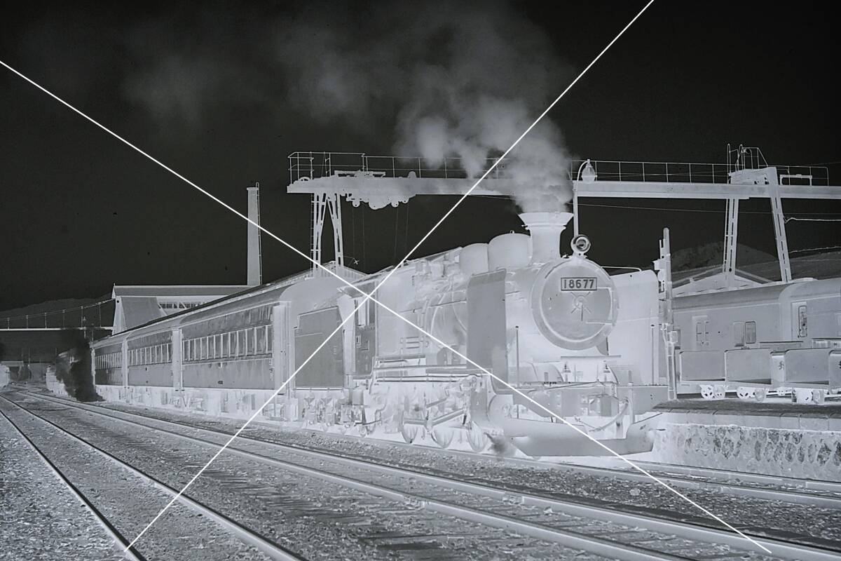18677〔大〕+PC+FC-花輪線＝昭和40年代SLモノクロネガ35mm1コマ#30/大館駅/荒屋新町行940混レ牽引/S44.4.6/著作権譲渡証明書=有り_画像2