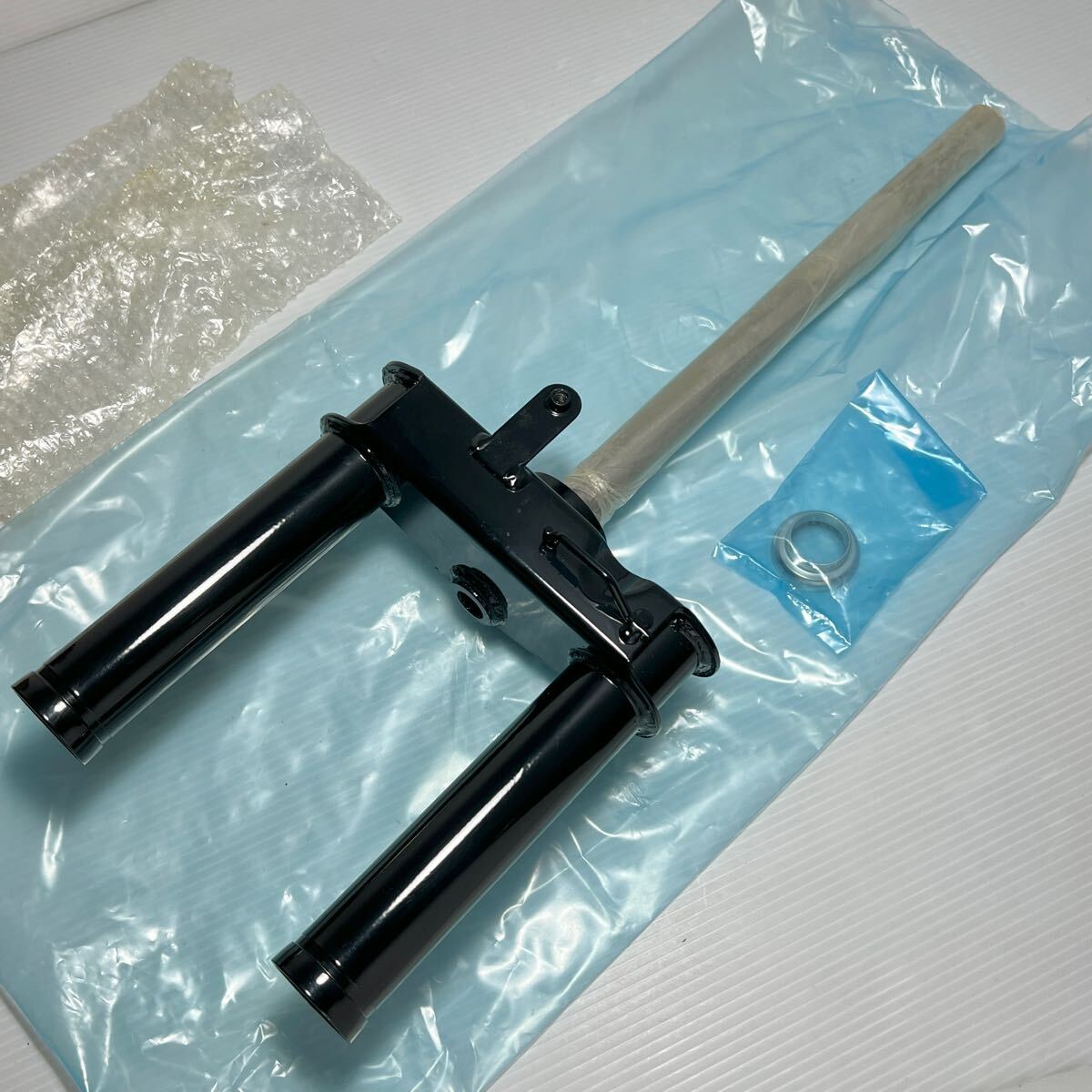 ★未使用 トゥデイ (AF61/AF67)　純正　フロントフォークASSY　51100-GFC-772ZA_画像1