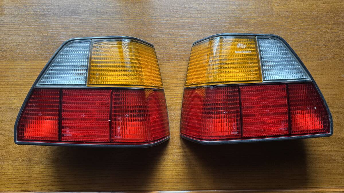 VW フォルクスワーゲン ゴルフ2 純正 テールランプ テールレンズ 中古左右セット_画像1