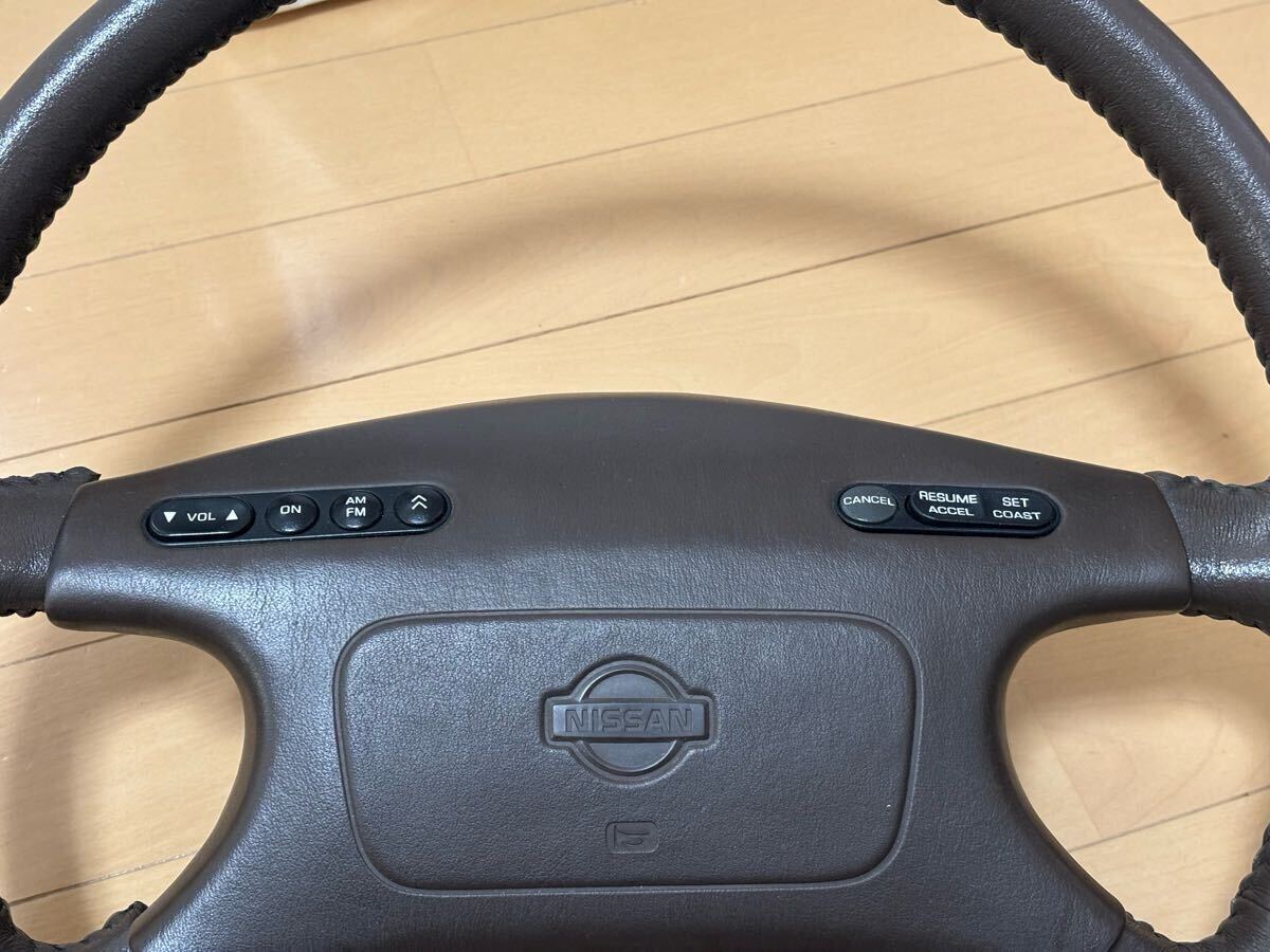 e24キャラバン ロイヤル　純正ハンドル_画像2