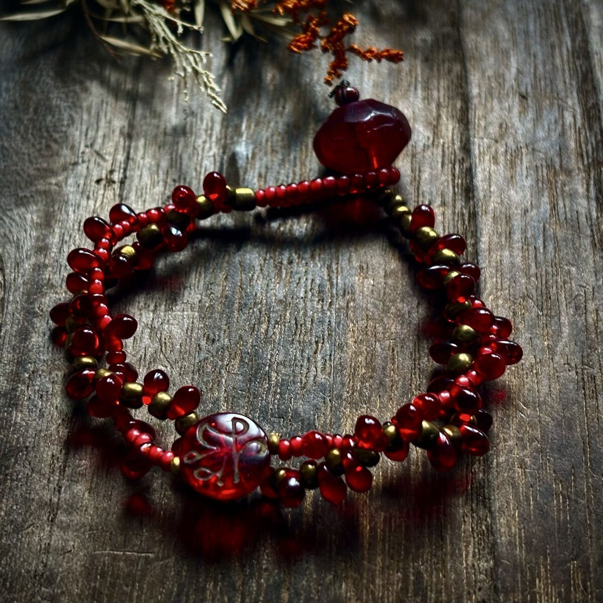  пунцовый. античный венецианский bohemi Anne бисер 2 полосный браслет золотой красный белый Hearts . человек. бисер 