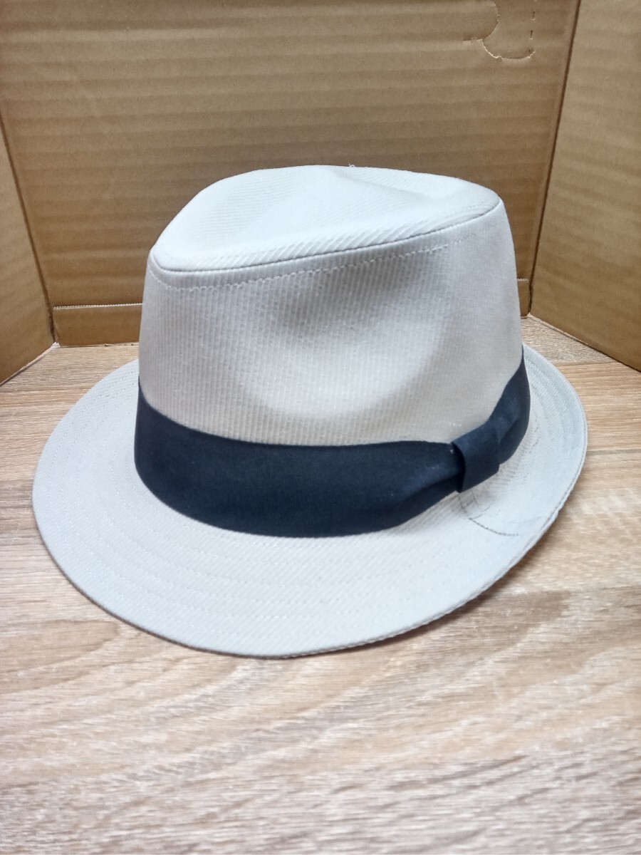 【送料無料 即決】（新品）シンプル 無地 中折れハット （白に近いくらいのライトグレー）帽子 男女兼用 オールシーズン / 定番 オシャレ_画像1