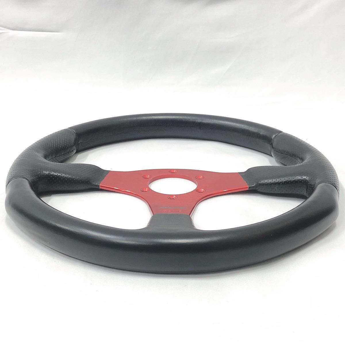 ★1-1014 MOMO RACE TYP D35 KBA 70116 モモ ステアリング レース 35φ レザー レッド×ブラック ハンドル イタリア製/ホーンボタン付き_画像5