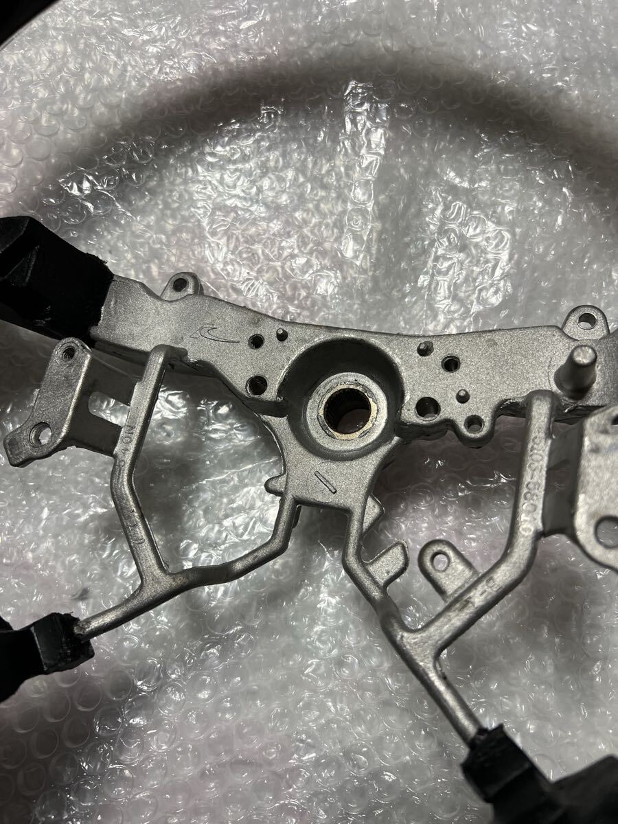 ハイエース　小径　レザーステアリング　タイプSD シルクブレイズ　美品　ウッドコンビ　黒木目　45103-58010_画像9