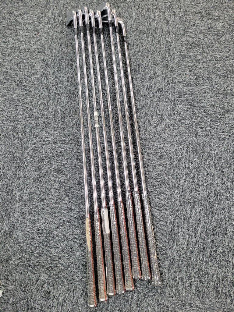 *NIKE Nike TIGER WOODS Tiger Woods железный 8шт.@3-9.P Flex неизвестен DT208101