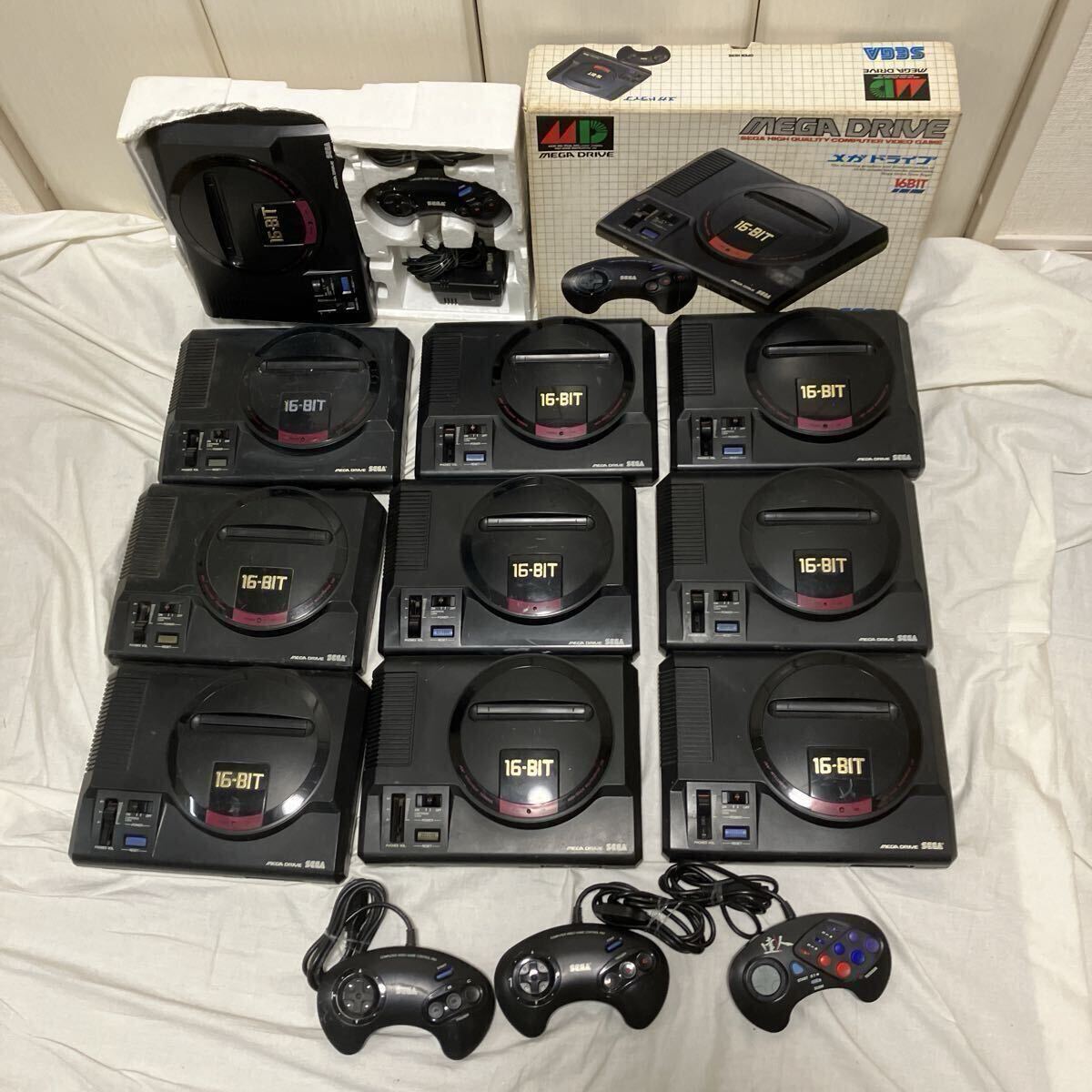 SEGA メガドライブ本体 10台セット 起動確認済 現状品_画像1