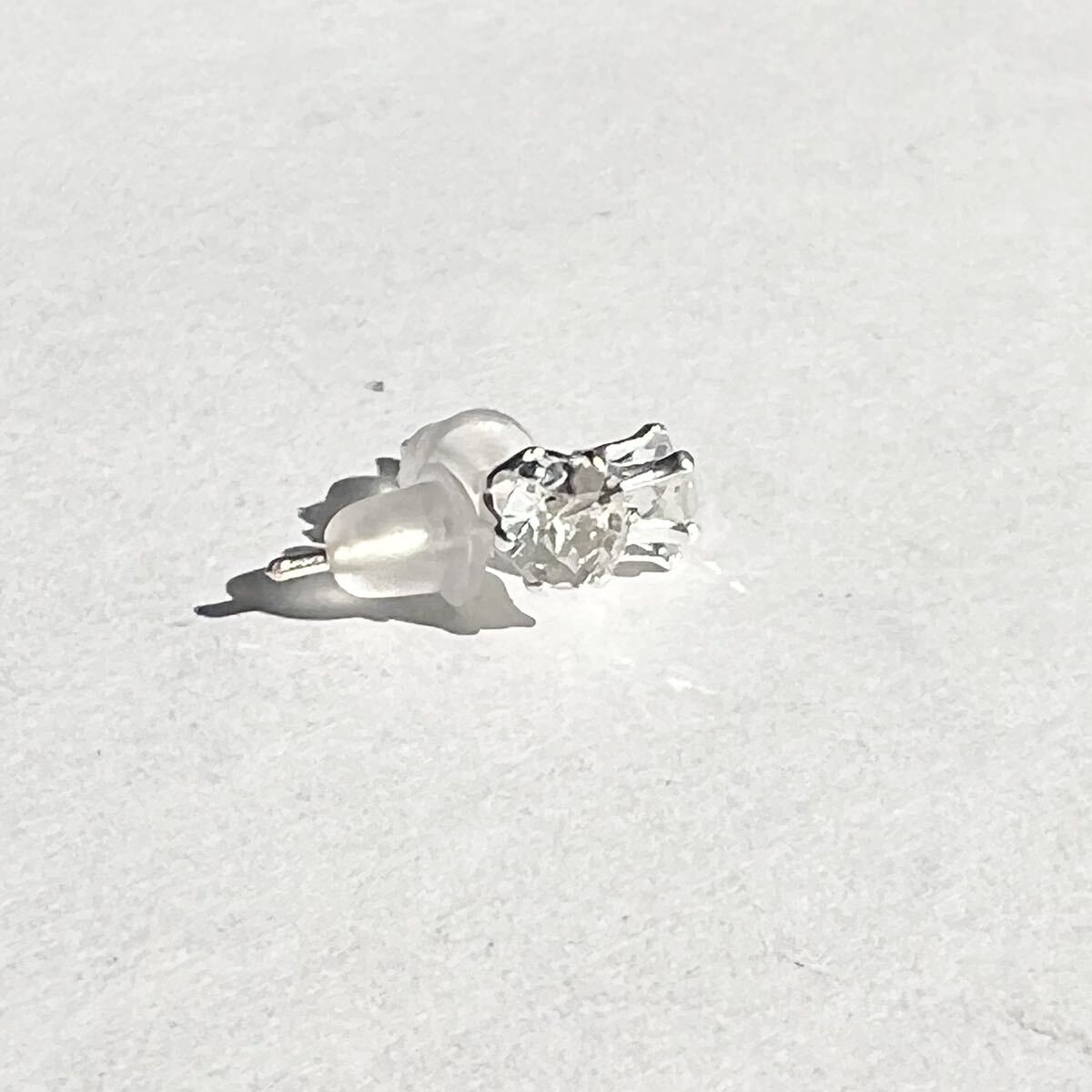 サージカルステンレス シルバー925 メッキ CZダイヤ ピアス 4mm ダイヤモンド ユニセックス 大粒 AAA CZ クリスタル スワロフスキー 送料込_画像3