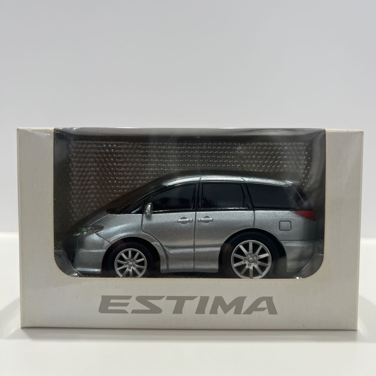 非売品 TOYOTA ディーラー特注 ESTIMA トヨタ エスティマ シルバー 銀　メタリック カラーサンプル ミニカー プルバックカー匿名配送_画像1