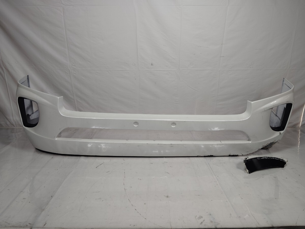■送料込■即決 CRS ESSEX ハイエース 200系 ナロー 標準 全型 LEGARE フロントバンパー ホワイトパール 070 白 FRPトヨタ 108_画像1