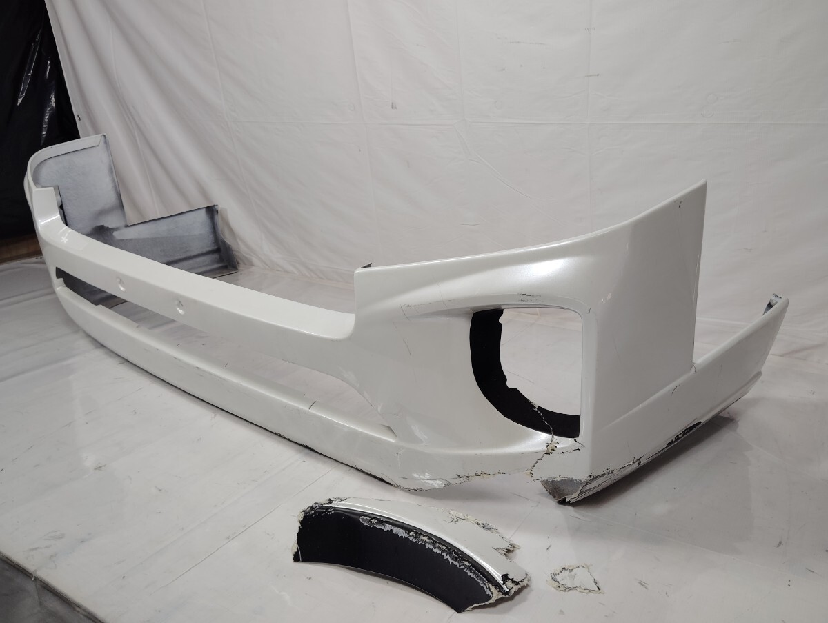 ■送料込■即決 CRS ESSEX ハイエース 200系 ナロー 標準 全型 LEGARE フロントバンパー ホワイトパール 070 白 FRPトヨタ 108_画像3