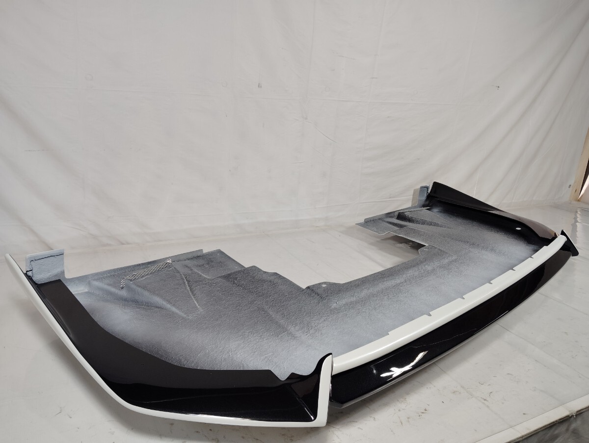 ■良品 送料込■即決 CRS ESSEX スティングレイパネル ハイエース 200系 ワイド 4型/5型/6型/7型/8型 ホワイトパール 070 ブラック 161_画像2