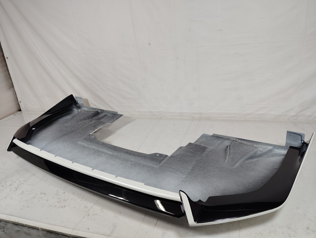 ■良品 送料込■即決 CRS ESSEX スティングレイパネル ハイエース 200系 ワイド 4型/5型/6型/7型/8型 ホワイトパール 070 ブラック 161_画像3