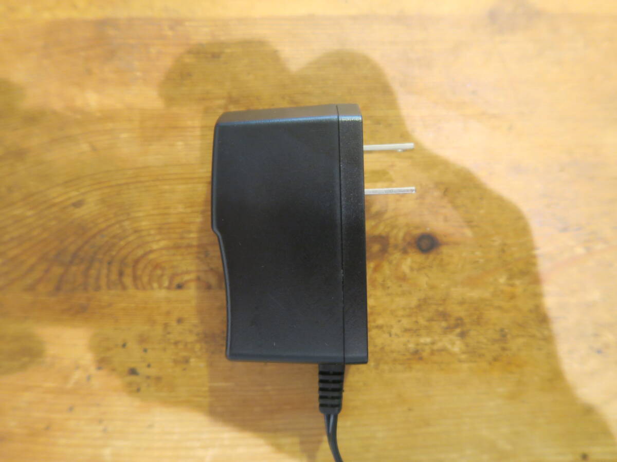 送料無料■NITORI■ニトリ■LEDデスクライト■Ｃ-1用ACアダプター■PSIA-00821（18Ｖ320mA）■中古_画像2