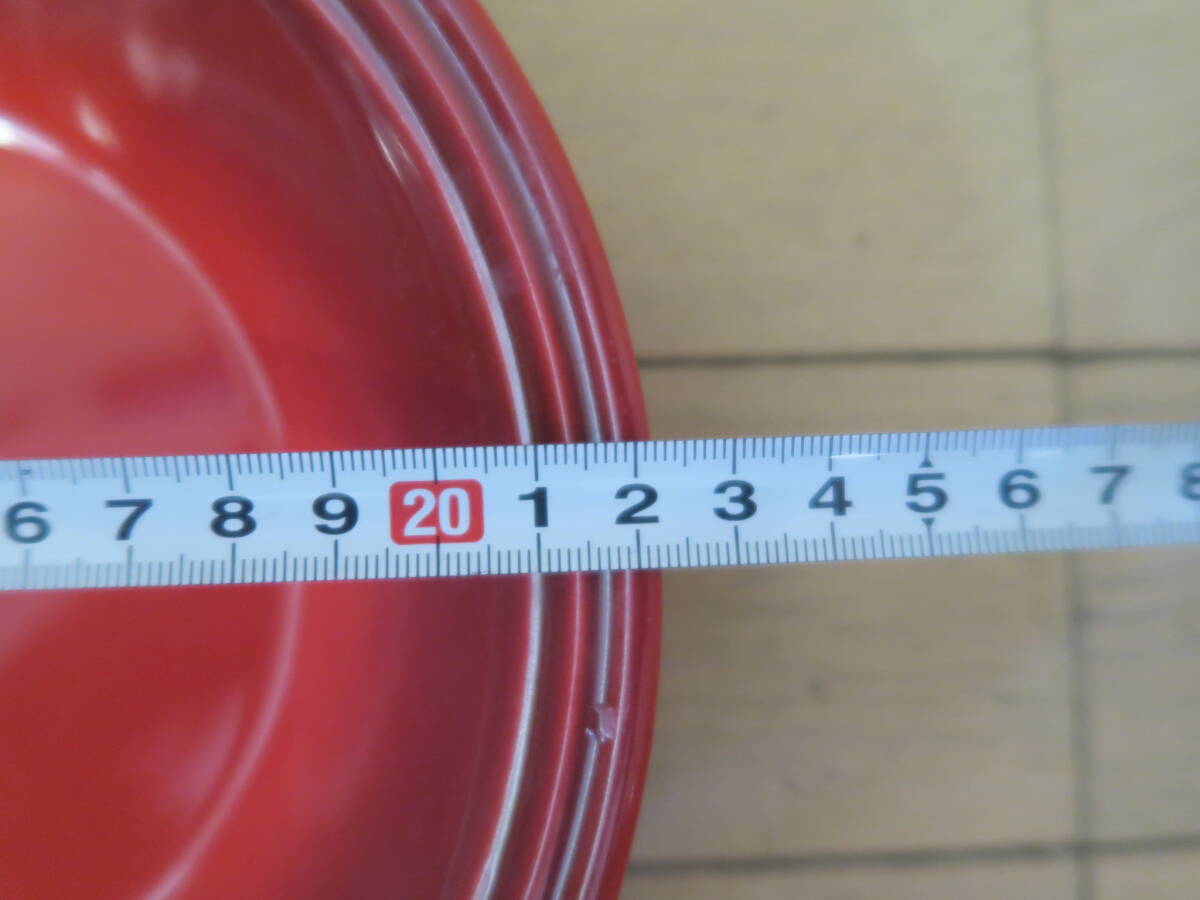 送料無料■プランター受け皿に■Le Creuset■ル・クルーゼ ■ネオ・シャロー・ディッシュ　チェリーレッド■22cm■中古■欠けあり_画像3