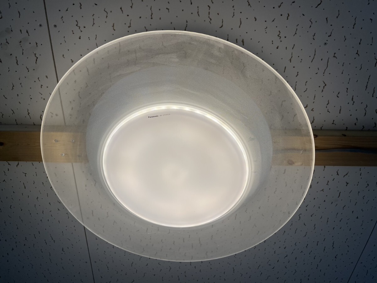 Panasonic パナソニック LEDシーリングライト HH-CF0892A 2021年製 LED照明器具 ~12畳 リモコン付 パネルシリーズ 丸型タイプ 動作確認済み_画像3
