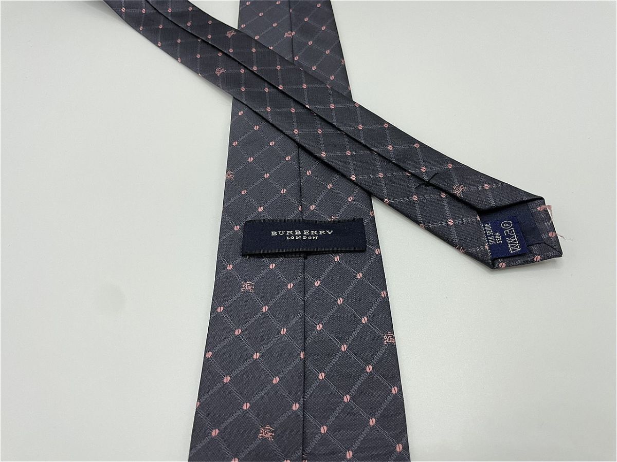 【超美品】BURBERRY LONDON バーバリーロンドン ロゴ&ドット柄 ネクタイ 3本以上 送料無料 メンズ グレイ 1002250_画像2