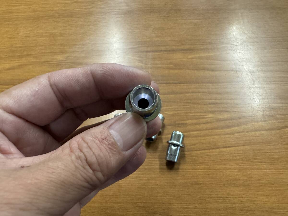 ◆再入荷！ジムニーデフブリーザーホースバルブ2個１セット 內徑12mmホース用チェックバルブ新品 一人様2セットまでシエラ?ノマド冠水対策