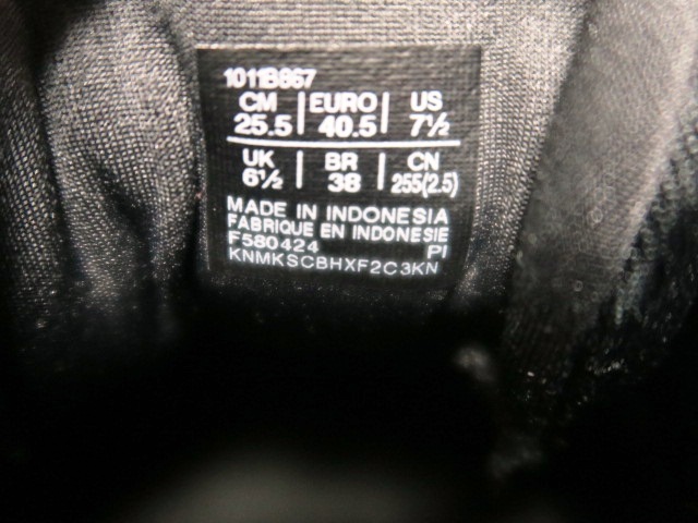 2.1万 24年製 超美品 GEL-KAYANO 31 ゲル カヤノ 31 スタンダード ブラック×ブラック 陸上 ランニングシューズ 25.5cm 快適 安定性 完売品_画像10