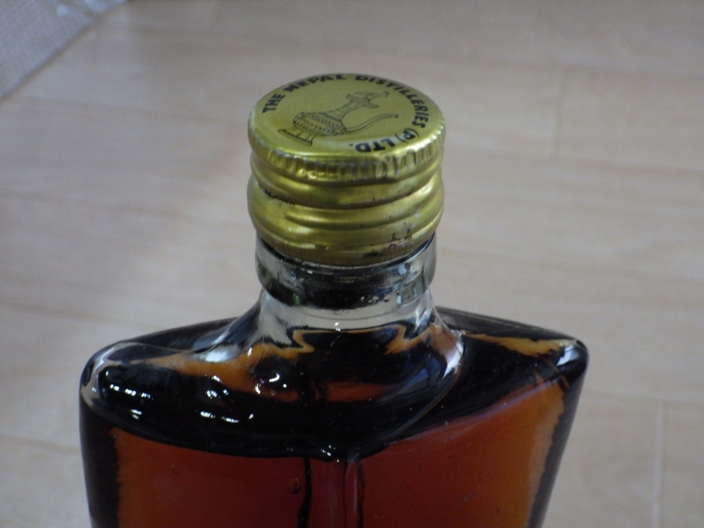 古酒★未開栓★Coronation Khukrt コロネーション ラム NEPAL RUM 短剣型ボトル ネパール_画像4
