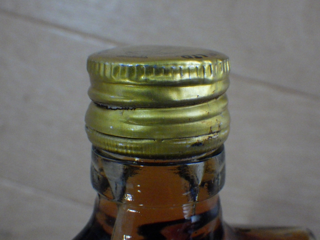 古酒★未開栓★Coronation Khukrt コロネーション ラム NEPAL RUM 短剣型ボトル ネパール_画像6