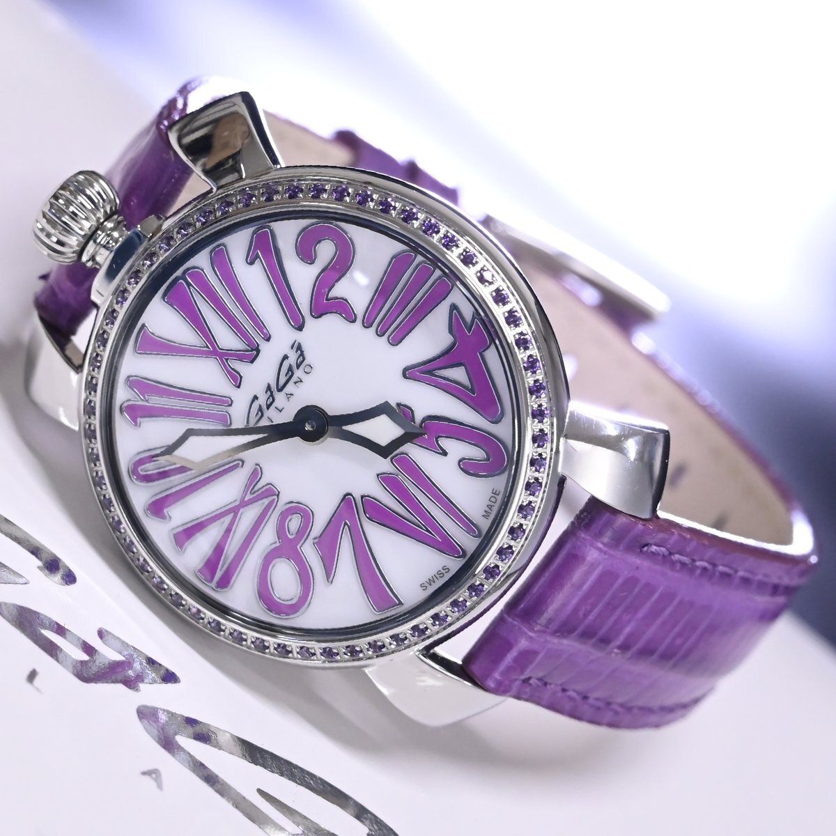 本物 新品同 ガガミラノ 極希少 純正フルアメジストベゼル マニュアーレ ハイジュエリーウォッチ 宝飾腕時計 保存箱 ギャラ付 GAGA MILANO_画像2