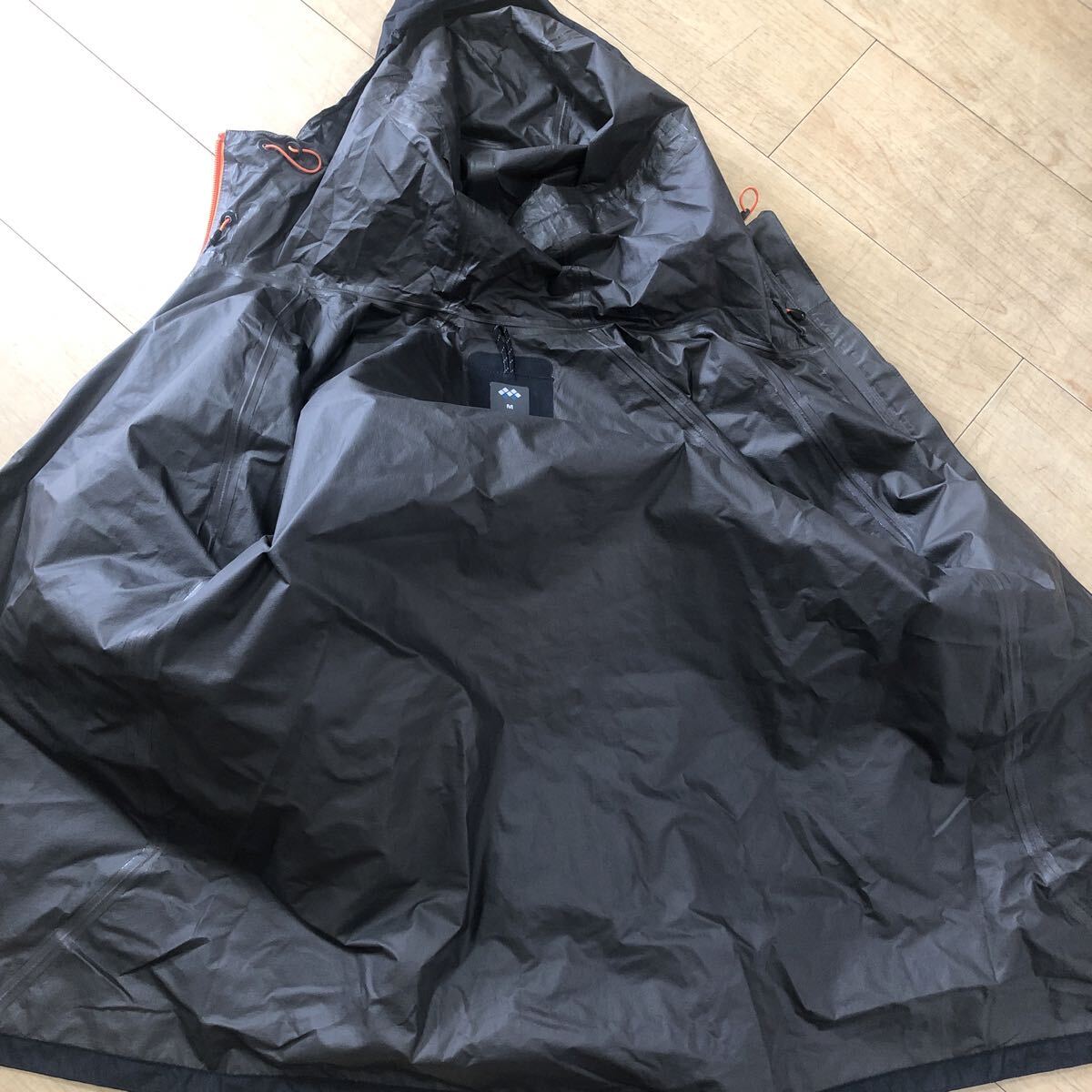【返品OK】モンベル×ゴアテックス　メンズM　#1128277　トレントフライヤー ジャケットブラック【mont-bell×GORETEX】_画像5