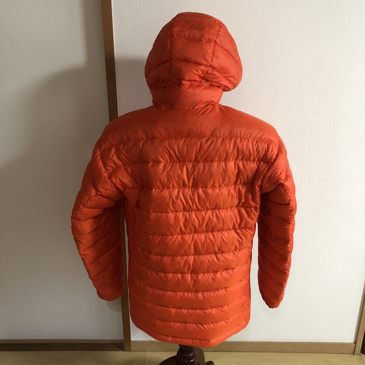 【返品OK】モンベル　メンズM　#1101492　ダウンジャケット リバーシブル　コロラドパーカ　650フィルパワー・ダウン　【mont-bell】_画像5