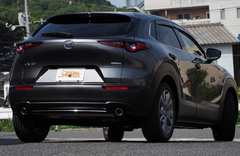 アウトレット品 マツダ CX-30 リアリップ ガーニッシュ 1P 鏡面仕上げ_画像3