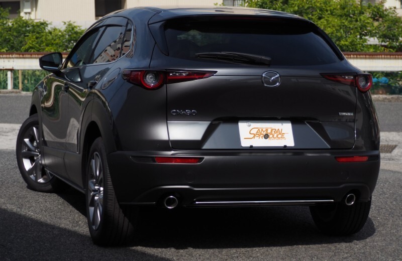 アウトレット品 マツダ CX-30 リアリップ ガーニッシュ 1P 鏡面仕上げ_画像4