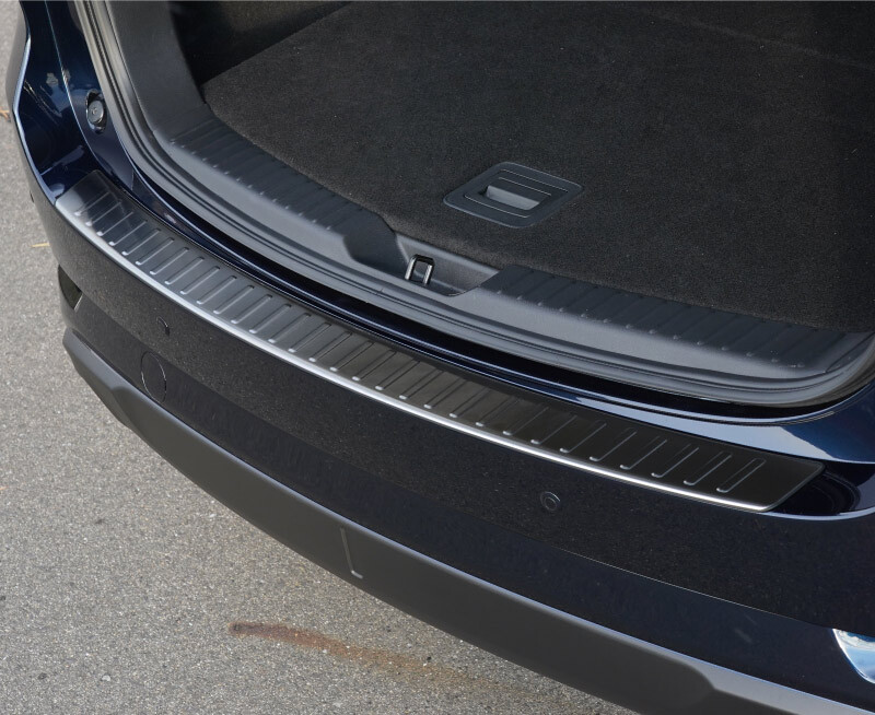 マツダ CX-5 KF系 リアバンパーステップガード 1P ブラックヘアライン 車体保護ゴム付き 内装 カスタム 予約/12月20日頃入荷予定_画像10