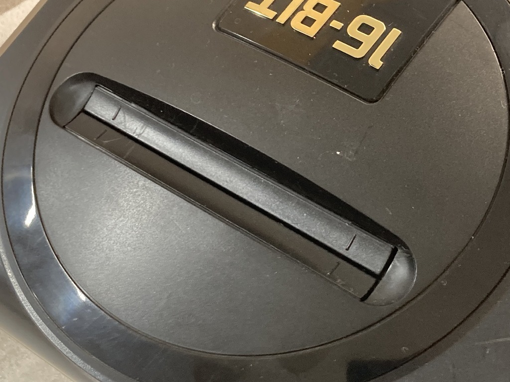 ■SEGA/セガ■16ビットゲーム機/メガドライブ■MEGA DRIVE [HAA-2510]■中古■ ★即決★_画像3