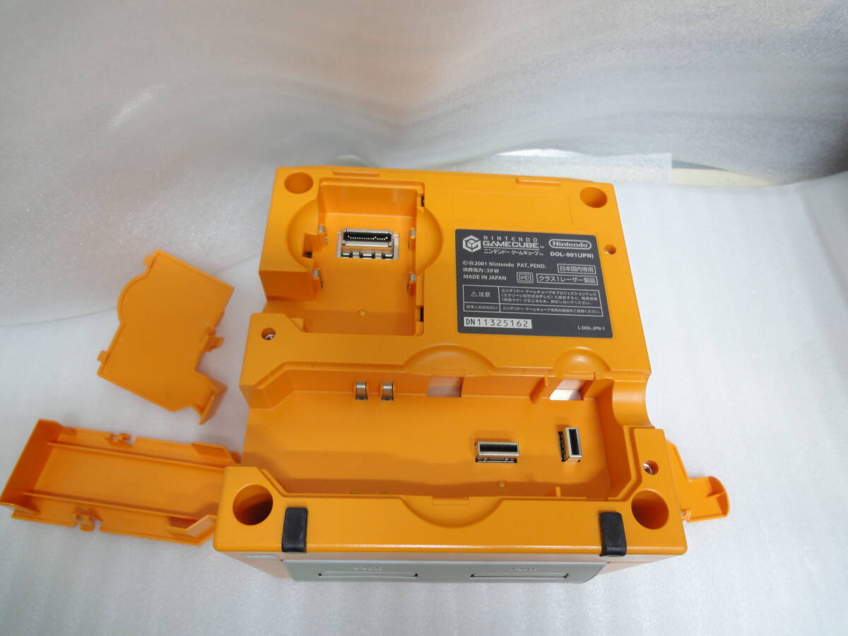 ■Nintendo/任天堂■GAMECUBE/ゲームキューブ 本体/コントローラー付属■DOL-S-OA (DOL-001)/オレンジ■中古■ ★即決★ _画像6