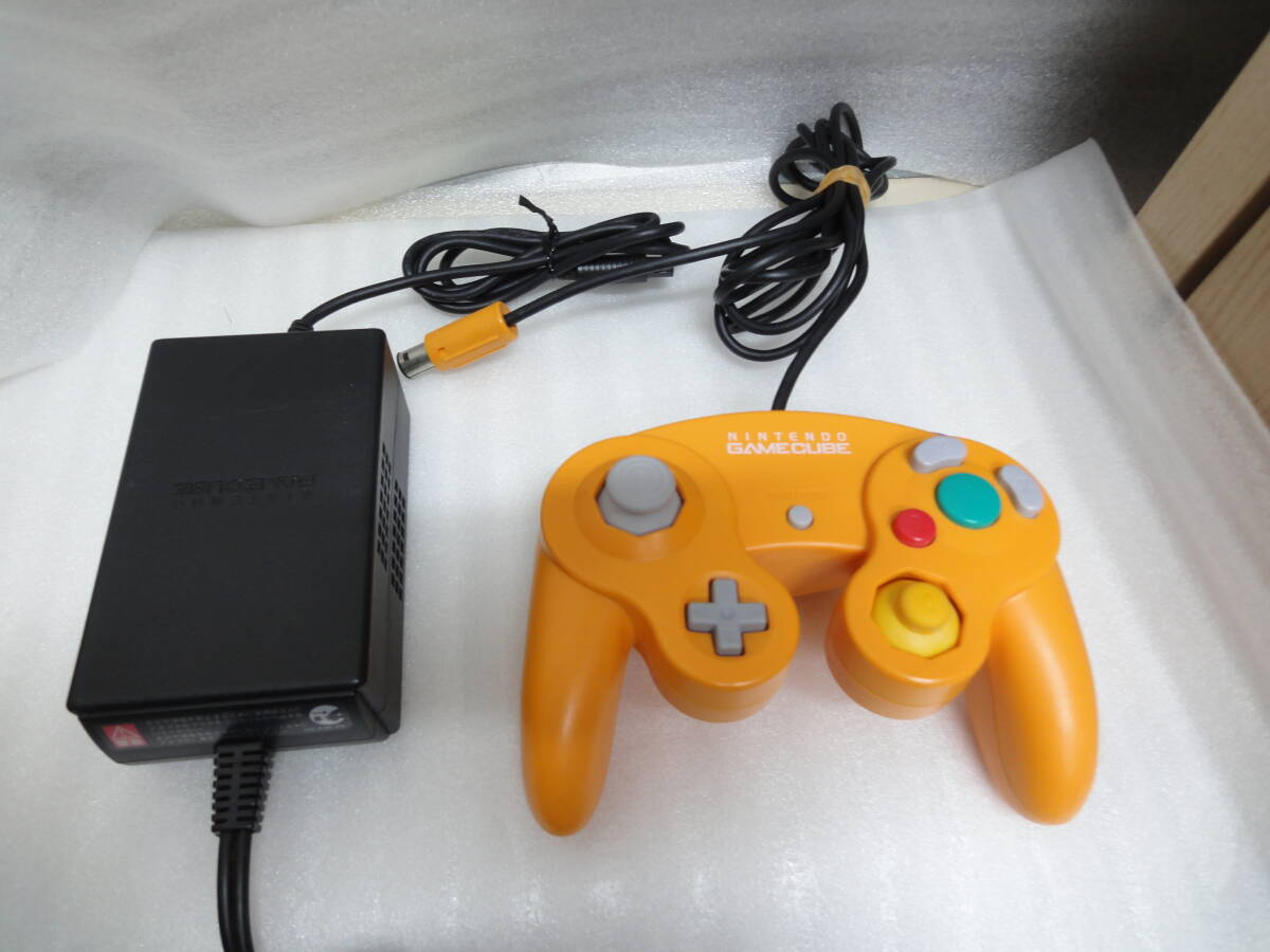 ■Nintendo/任天堂■GAMECUBE/ゲームキューブ 本体/コントローラー付属■DOL-S-OA (DOL-001)/オレンジ■中古■ ★即決★ _画像8