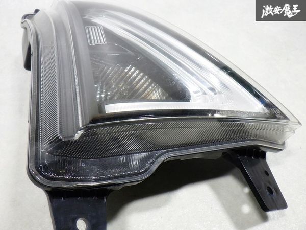 ☆保証付 即発送☆ 点灯OK 日産 B44W B45W B47W デイズ ハイウェイスター LED ウインカー コンビネーション ランプ 右 KOITO 212-23776_画像2
