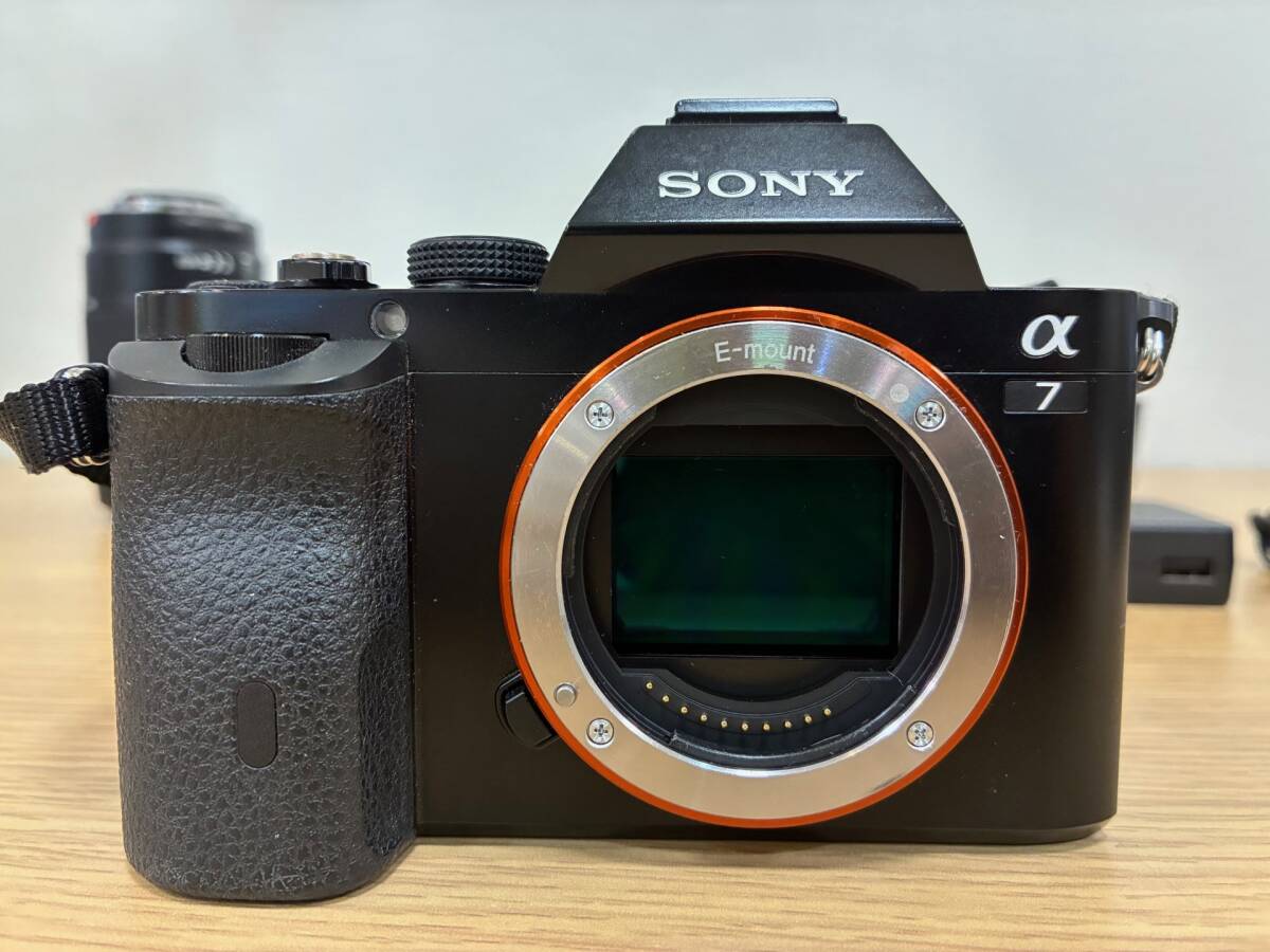 20704.705 работа Sony SONY α7 ILCE-7 корпус FE 3.5-5.6/28-70 4.5-5.6/75-300 линзы 2 шт Schott 1096 * информация . изображение 15 листов проверьте пожалуйста 