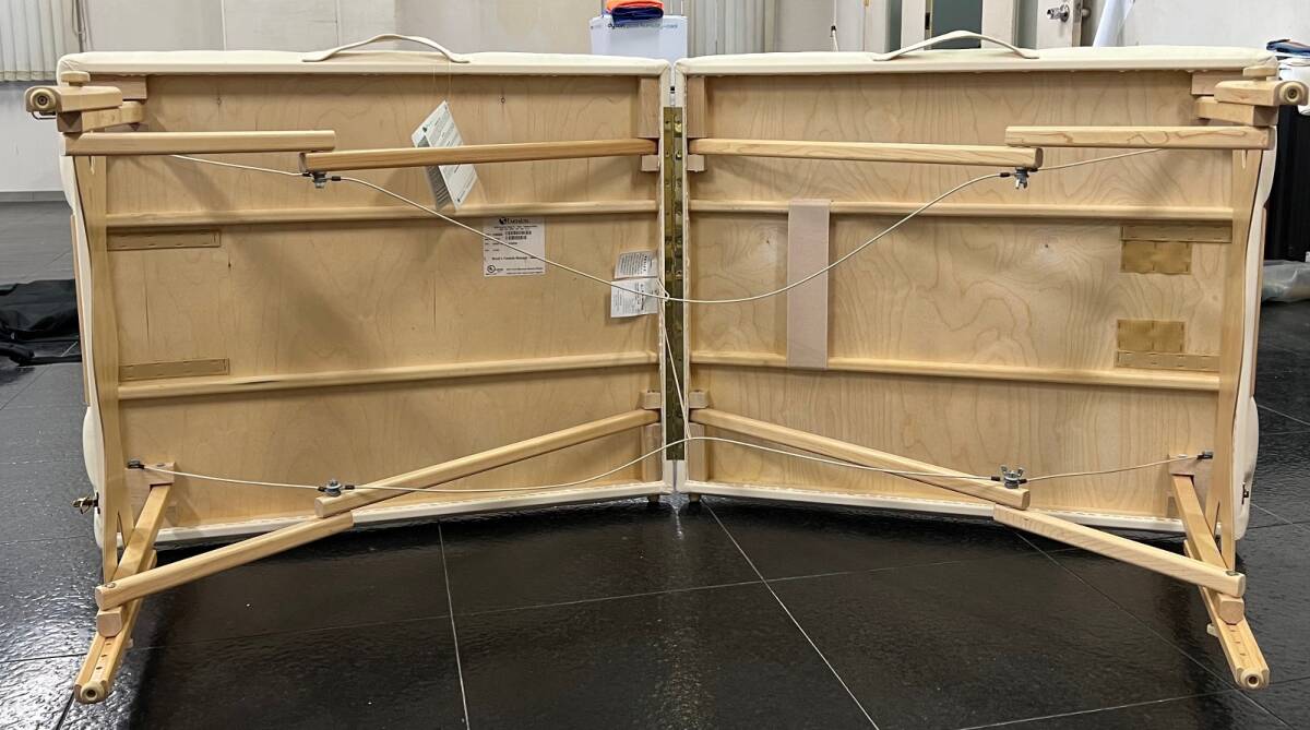 ★アースライト・ウルトラ レザー最高級品 スピリット30インチ★折りたたみ式マッサージベッド/Earthlite/Spirit/ULTRA LEATHER アメリカ製の画像7