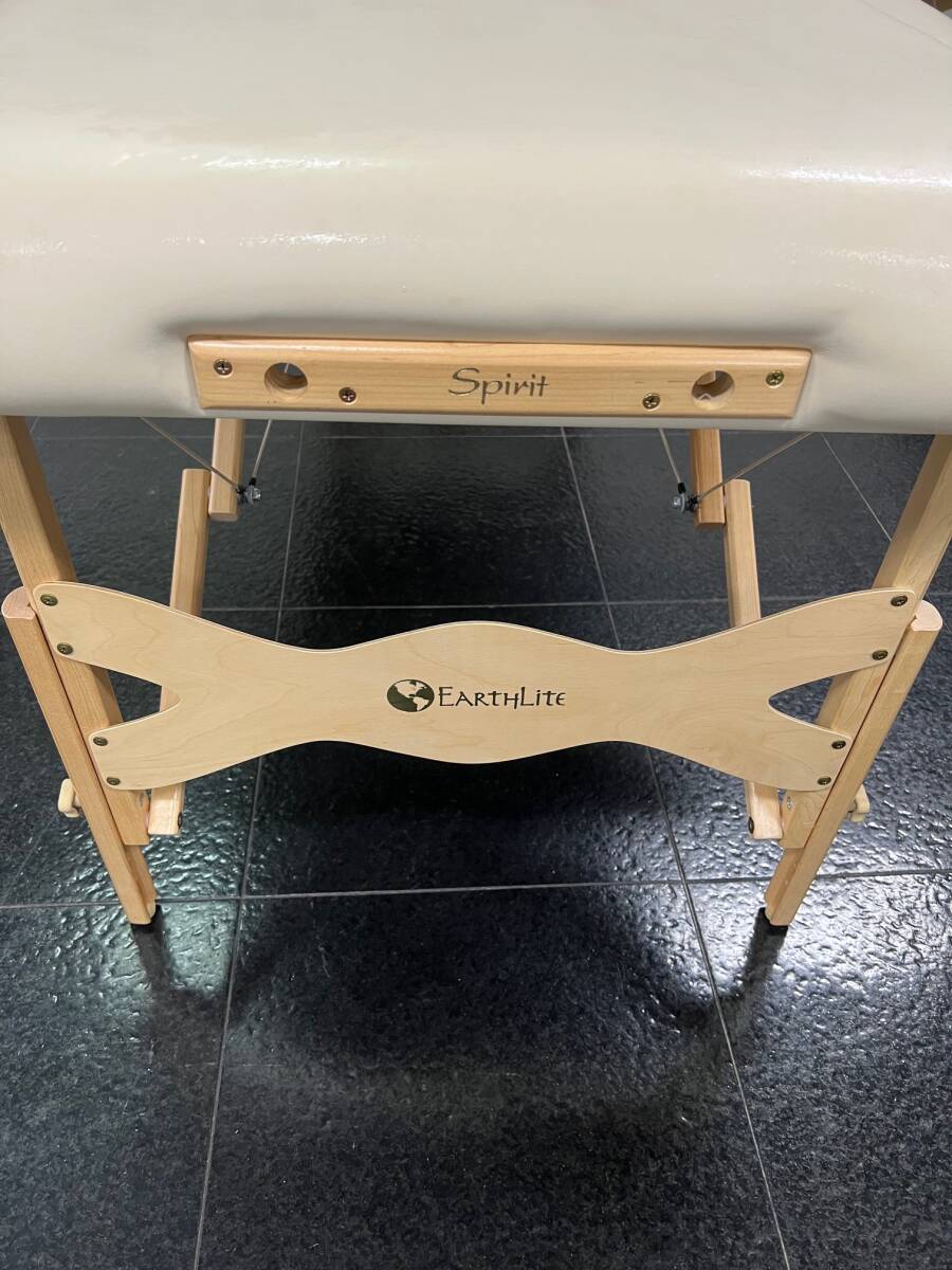 ★アースライト・ウルトラ レザー最高級品 スピリット30インチ★折りたたみ式マッサージベッド/Earthlite/Spirit/ULTRA LEATHER アメリカ製の画像6